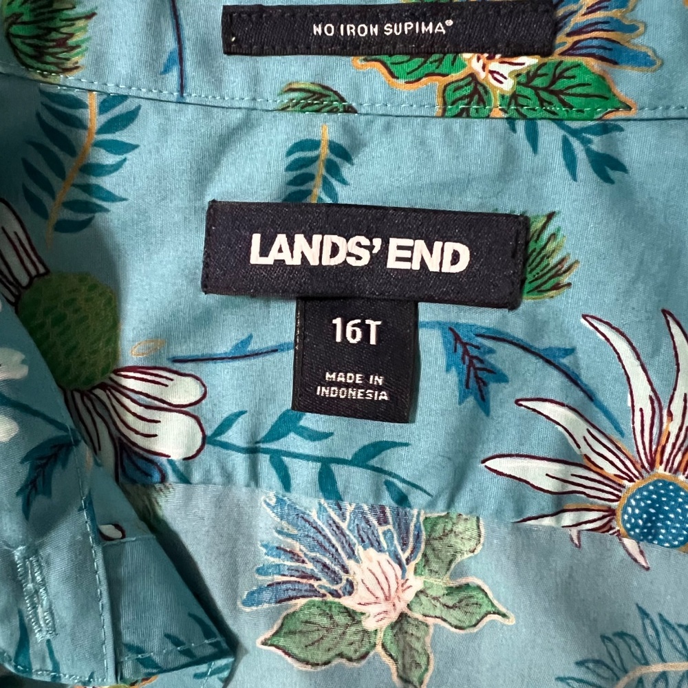 3 button down blouses - Picture 11 of 11